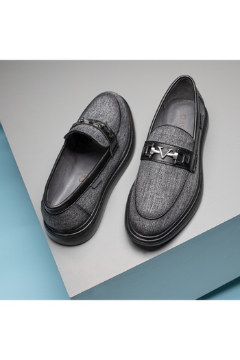 BMoD Men's black loafers with a metallic accessory MOD11650
