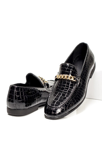 BMoD Men's black loafers with a decorative accessory MOD05400
