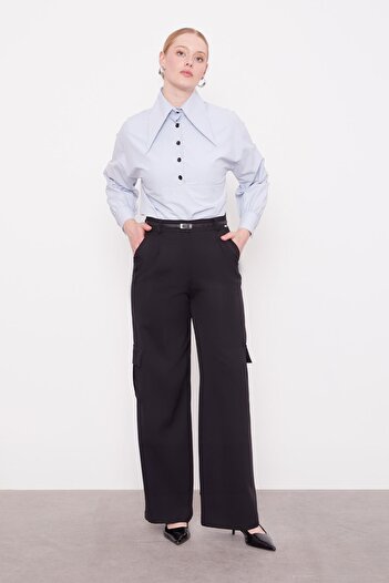 Levidor Black Pocket Detailed Trousers