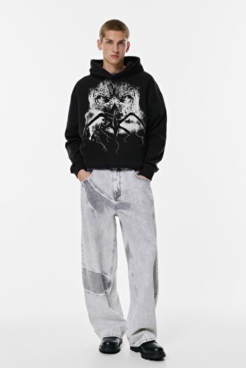 Pull & Bear Stranger Things kapüşonlu siyah sweatshirt