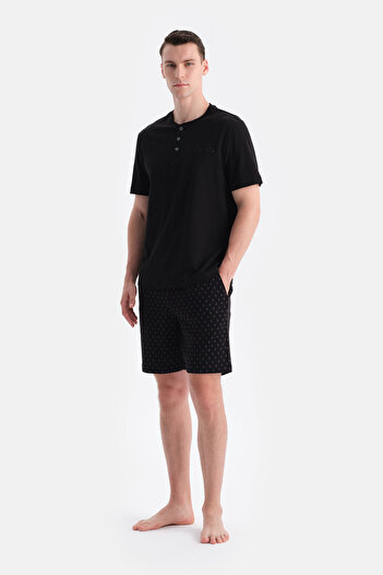 Eros Pat and Pocket Detail T-Shirt Shorts Set