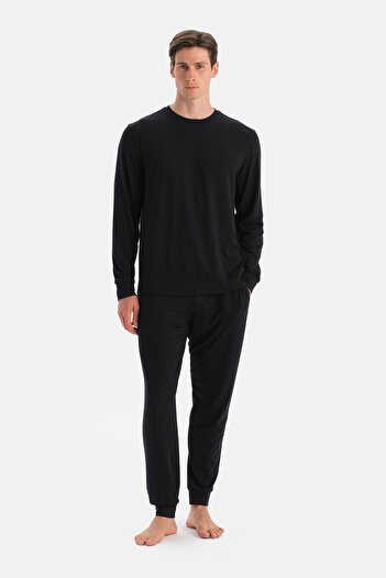 Eros T-Shirt and Pants Set with Sleeve and Hem Bands
