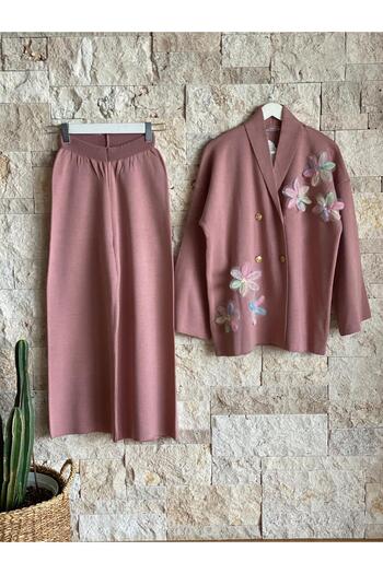 Hatun Atila Hatunatila Floral Detailed Gold Buttoned Jacket Collar Knitwear Two-Piece Set Powder 3039