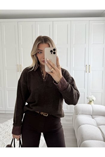 CADDELAMODA Women's Collar and Sleeve Detailed Knitwear Sweater