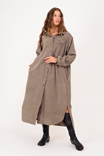 Park Moda 11399 LOVA ΦΟΡΕΜΑ ΠΟΥΚΑΜΙΣΟ ΜΕ ΑΠΛΙΚΕΣ ΛΟΥΛΟΥΔΙΑ ΚΑΙ ΑΝΑΚΛΑΣΜΕΝΟ ΒΕΛΟΥΔΟ