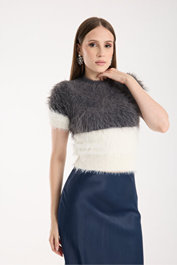 Moda Days Women's Smoked-Ecru Beard Yarn Two-Tone Short Sleeve Crew Neck Knitwear Sweater