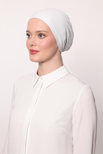 Levidor White Seamless Bonnet