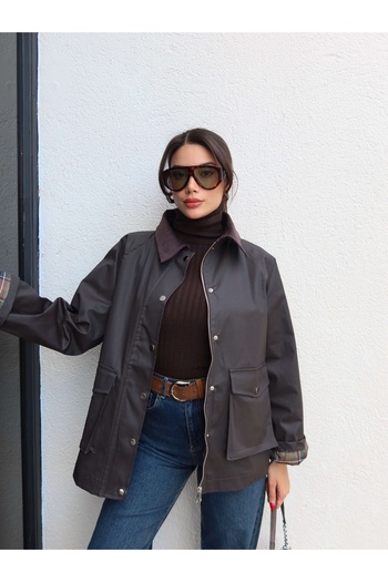 ESRAHELVACI Suede Collar Snap-Waist Waxed Jacket