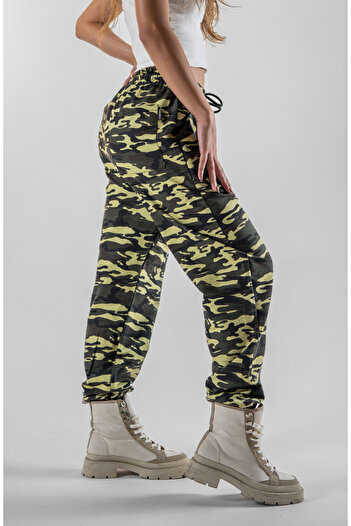 Superbluemexico Women's Digital Print Camouflage Jogger Pants