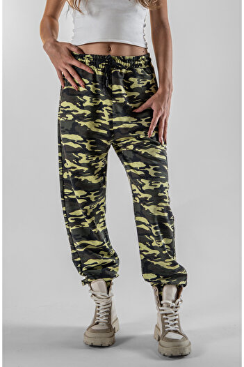 Superbluemexico Women's Digital Print Camouflage Jogger Pants