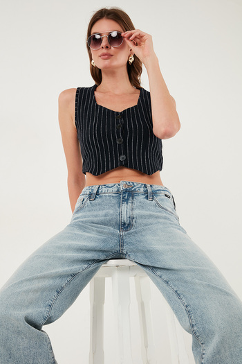Lela Γιλέκο Slim Fit με λαιμόκοψη σε σχήμα καρδιάς, με χοντρά λουριά, Crop Vest 5865497