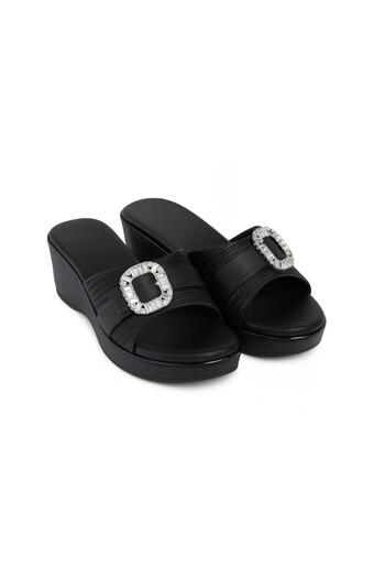 Generic Elegant Women’s Sandal with Rhinestone Buckle – Comfortable Slip-On Wedge Slippers For Ladies