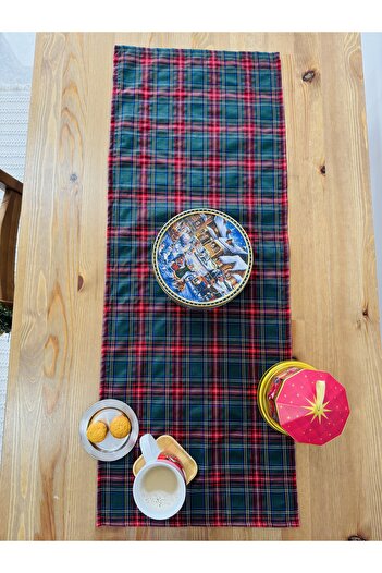 White Alamode Green Plaid / Scottish Pattern 40X100 Runner