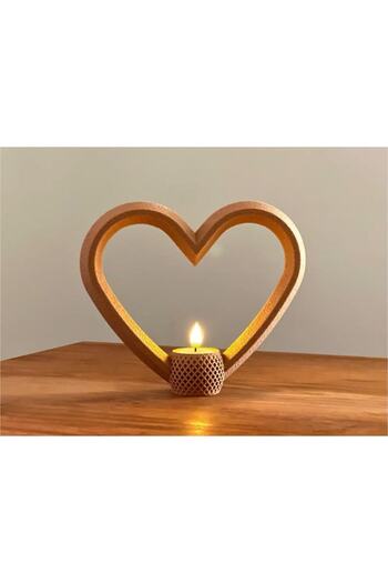 H010 Heart-shaped candle holder - Modern and elegant design