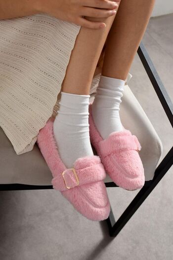 FUGA MODA Alexis Powder Buckle Detailed Strap Plush Home Slippers
