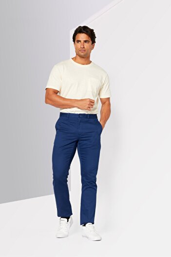 Lacoste Men Custom Slim Fit Solid No Stretch Chino Pants, Dark Blue