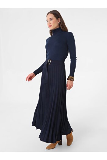 Refka Pleated Long Skirt with Bone Buckle Detail - Navy Blue -