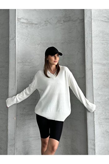 MODAMERSİ Women's White V-Neck Oversize Knitwear Sweater
