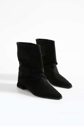 diclepolat Women's Black Suede Low Heel Pointed Toe Draped Boots Alora