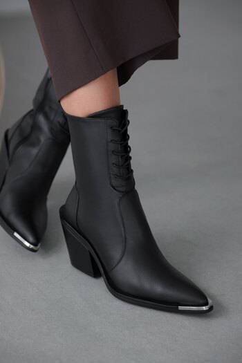 selinshoes Novira Genuine Leather Lace-Up and Side Zipper Pointed Toe Women's Boots - Black