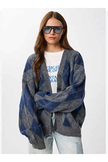 BE CHİC Women's V-Neck Buttoned Plaid Baglava Patterned Wool Casual Long Cardigan Mm9000