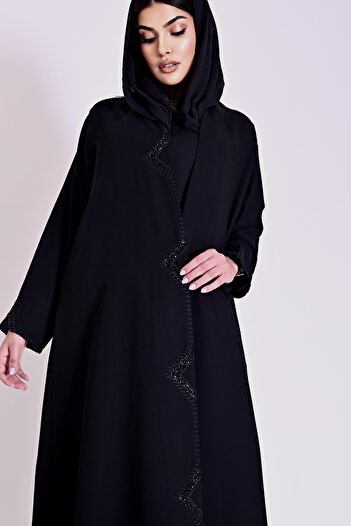 Nolana Crepe abaya decorated with embroidery