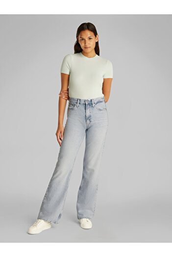 Calvin Klein Women Denim Light Authentic Bootcut Jeans