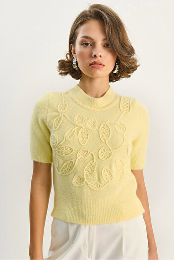 Bianco Lucci Women's Short Sleeve Embroidery Patterned Knitwear Sweater 5021 60283664