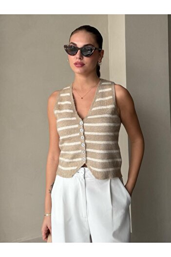 Laluvia Beige-Cream Buttoned Two-Tone Vest