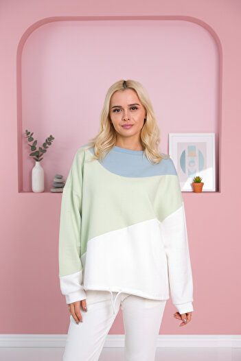 İnsane Minds Color Garnished Off-Shoulder Oversize Sweatshirt