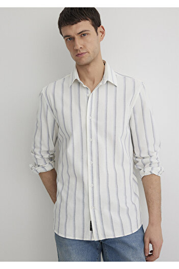 Mavi Ριγέ λευκό πουκάμισο Regular Fit / Normal Cut 0211546-87737