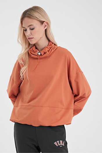 VENA Norah Collar Detailed Regular Fit Sweatshirt-Caramel