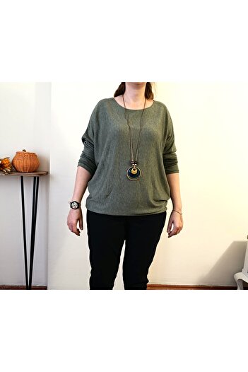 Butik Şans Italian Knitwear Blouse with Bat Sleeve Necklace Detail