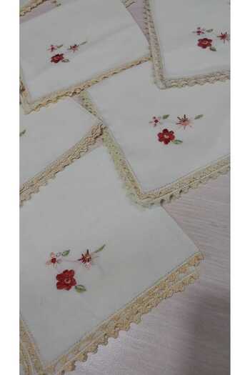 Papatyam Hand Knitted /Machine Work / Needlework 12 Pieces (30*30) Napkins /Light Colored Chest Stain //Handmade /Vintage