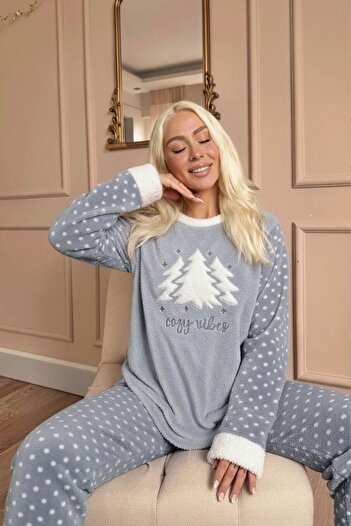 Pijamaevi Gray Pine Tree Patterned Women's Plush Pajama Set