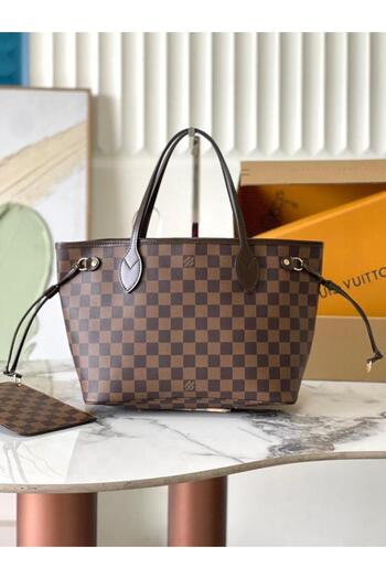 Noname Luxury women's bag similar to Louis Vuitton with a classic check pattern