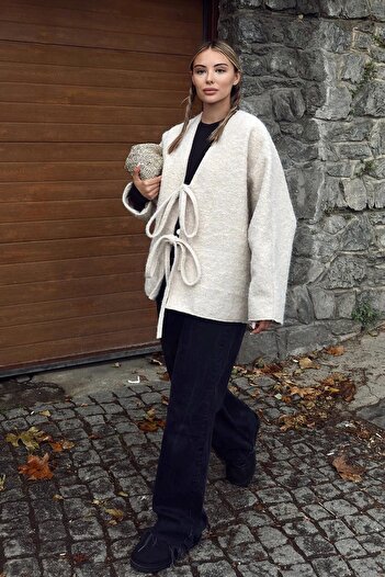 Swist Beige Oversize Women's Wool Cashmere Jacket with Tie Detail