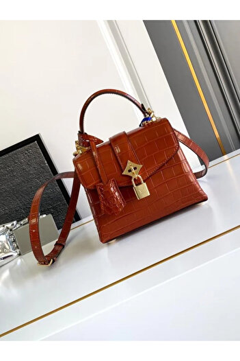 Noname Luxury Louis Vuitton-like women's bag with crocodile skin print