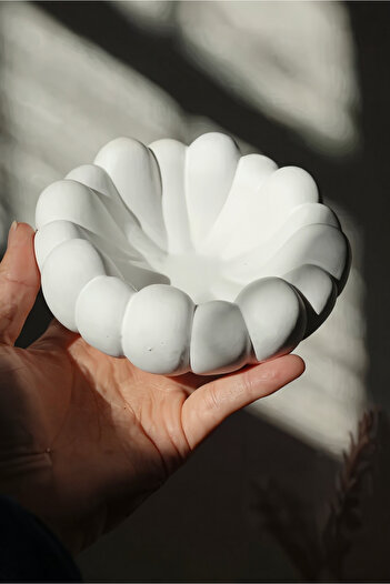 Glowry Home Nuvé Decorative Plaster Bowl – Handmade Minimal Tabletop Accessory