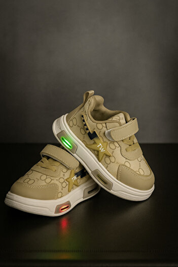 Bebelul Super Cute light-up sneakers (without frog accessory)