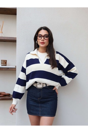 ESRAHELVACI Polo Neck Striped Sweater