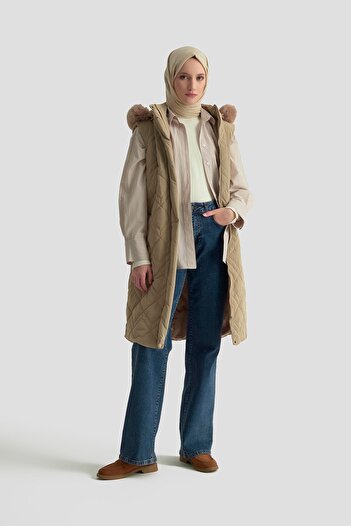 Armine TREND Quilted Vest with Fur Lining on Hood Beige 25Kt505