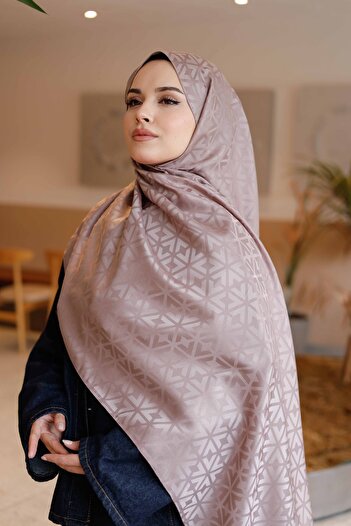 QASSA SHAL VISON SHAWL