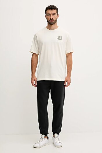 THE NORTH FACE Men's white t-shirt connect relaxed tee
