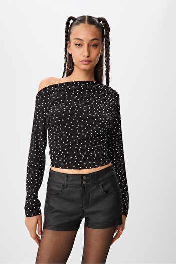 Stradivarius Mumlu görünümlü mini şort