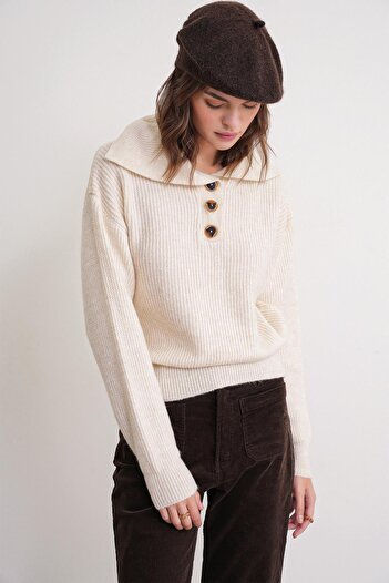 Mixray 6900 Women's Buttoned Turn-Down Collar Knit Sweater Natural