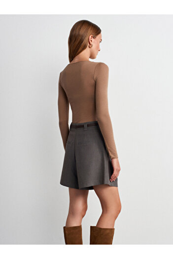 Dilvin 72191 Belted Shorts with Belt - Gray