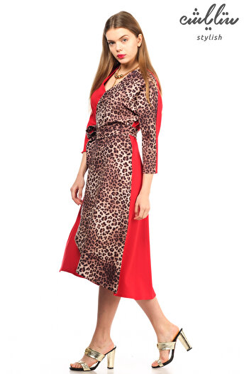 Stylish Ultra-chic wrap midi dress in red with leopard print for a stunning look