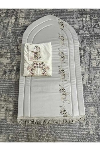 Gerenic Prayer Rug Set with Sheet