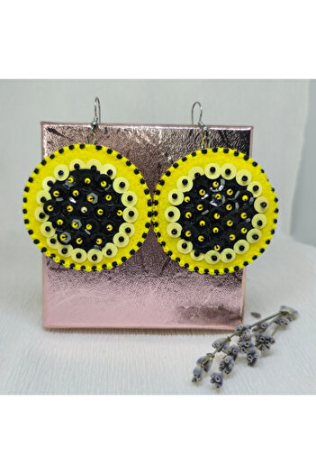 Amma Design Handmade round earrings made of felt, sequins and Toho beads